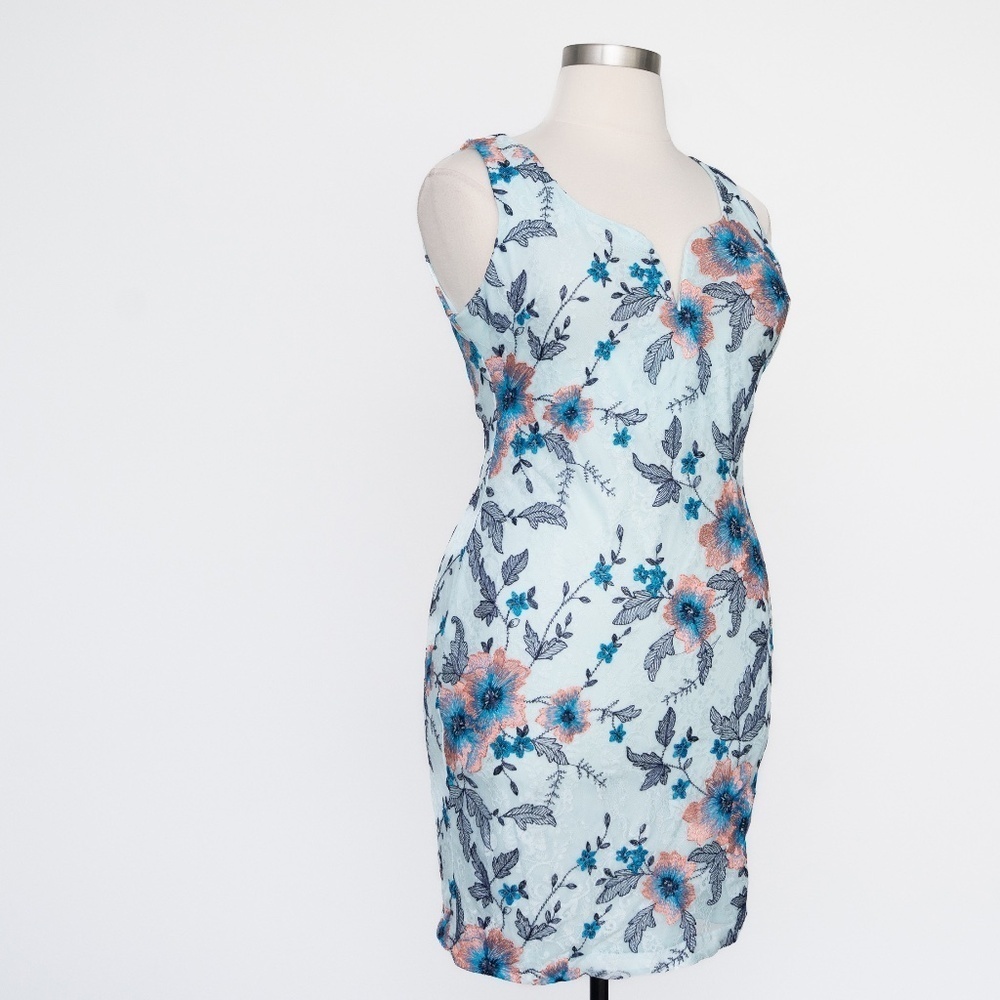 Guess - New! Sweetheart floral sheath‎ dress - Picture 10 of 13